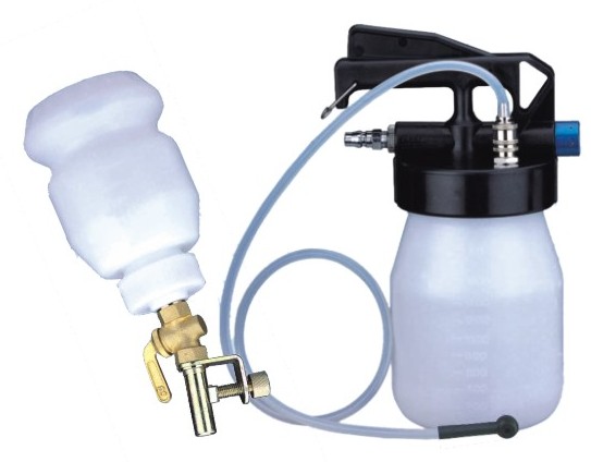 Pneumatic Brake Oil Extractor & Bleeder Kit PAT.